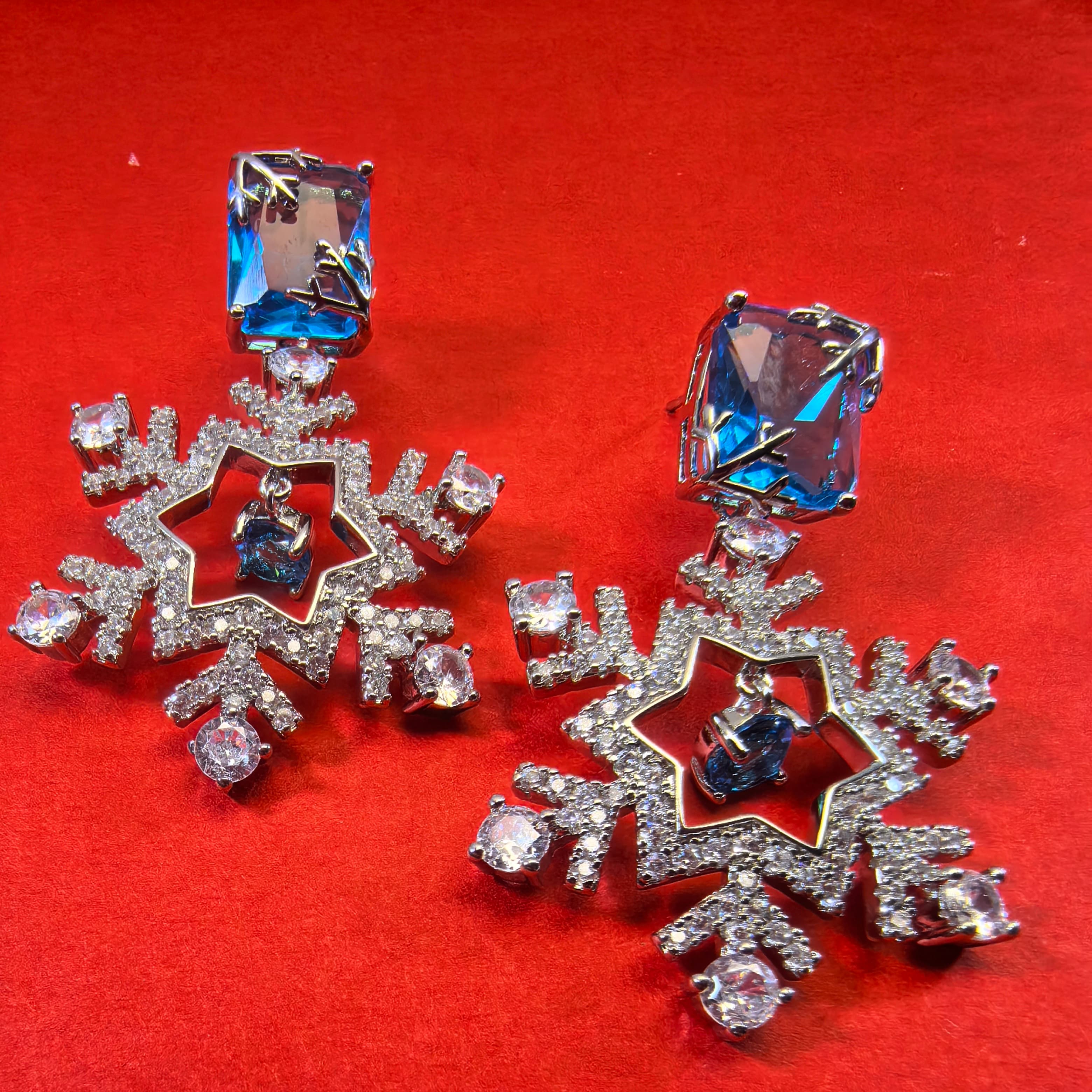 Gorgeous Zircon Earrings- Snowflake