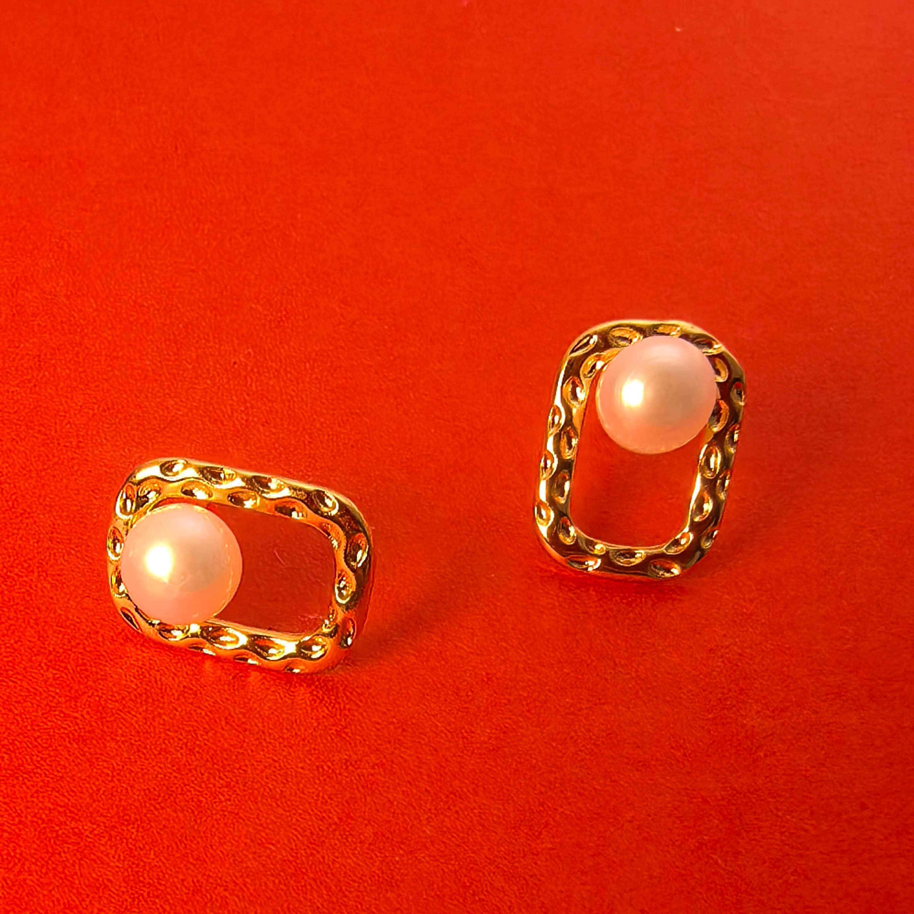 Natural Freshwater Pearl Earrings- Ripple