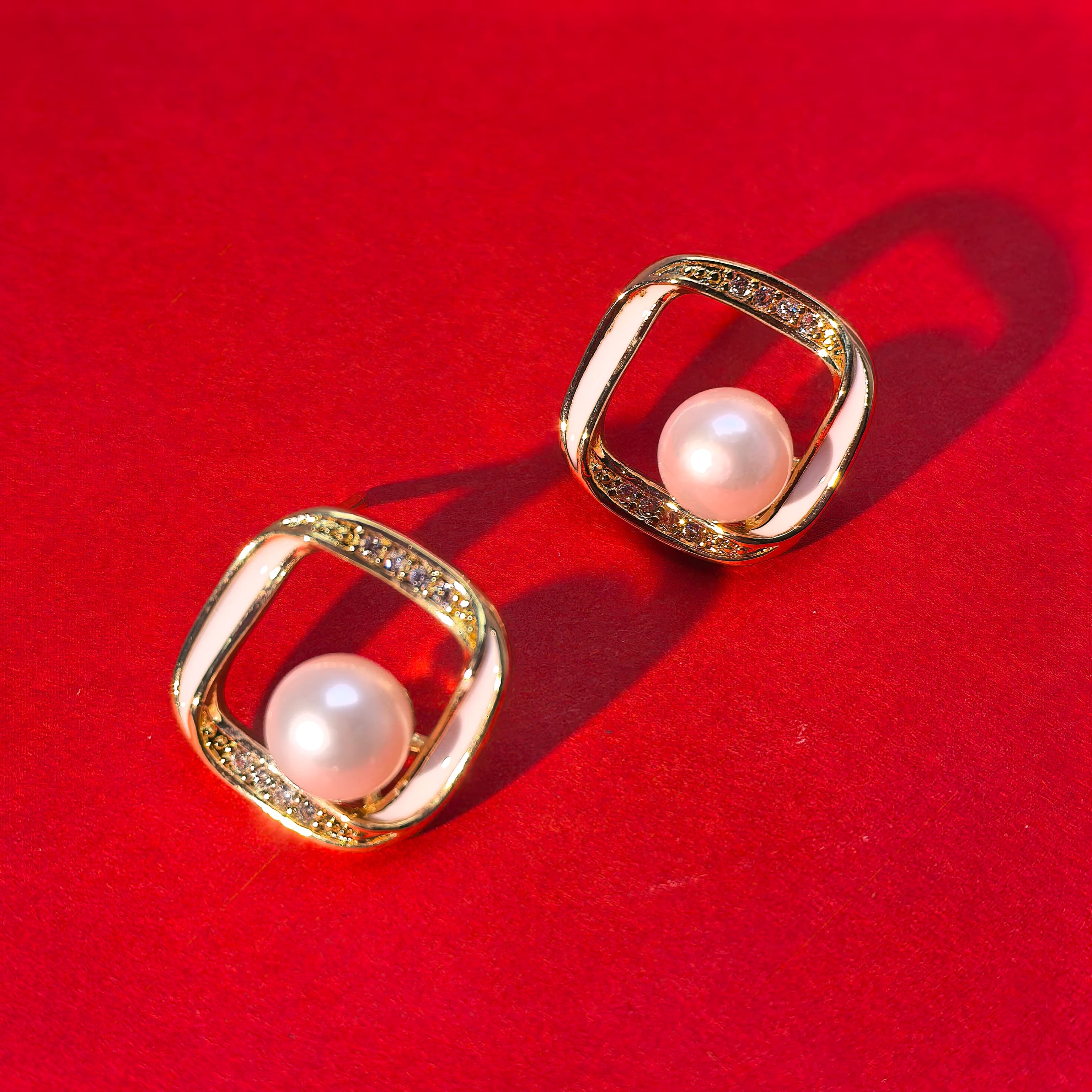 Natural Freshwater Pearl Earrings- Rhombus